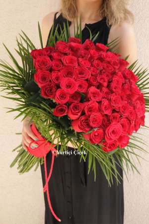 70 Red Rose Bouquet
