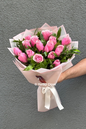 15 Pink Rose Bouquet